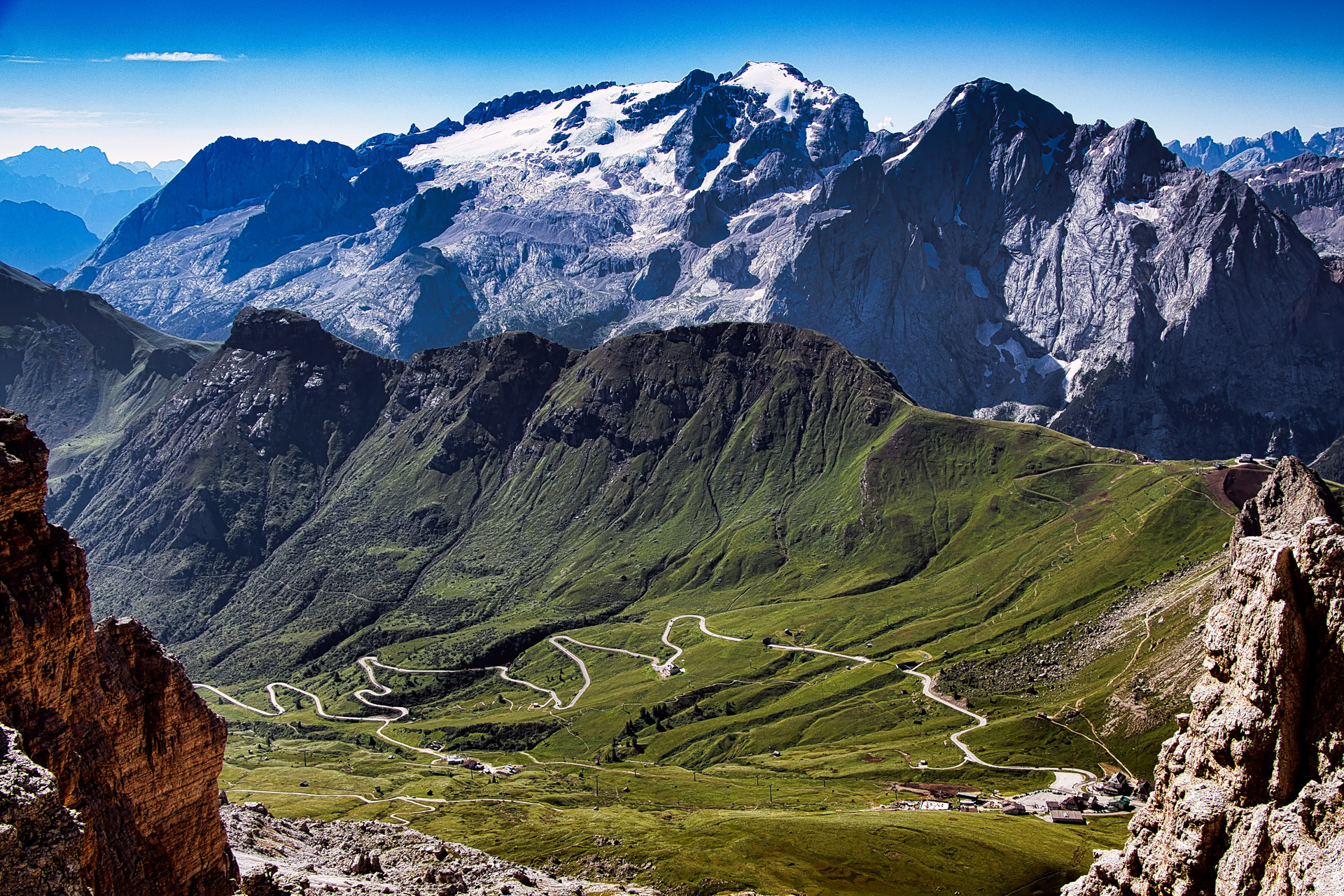 Marmolada e strada del Pordoi